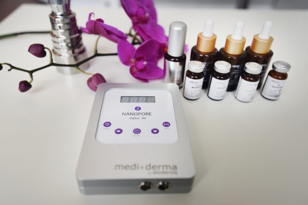 Microneedling + BTSES MIMETIC (BOTOX) Serum